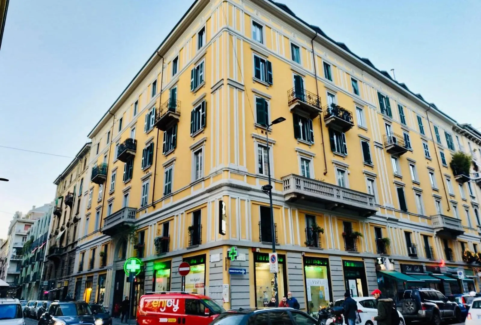 Comecasa Studio Vicino Stazione Centrale ミラノ 0*,